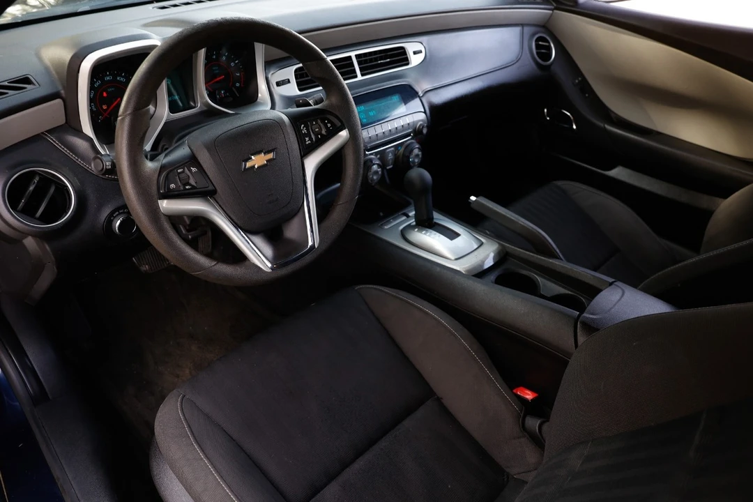 2015 Chevrolet Camaro 5th Gen - Image 4 of 12