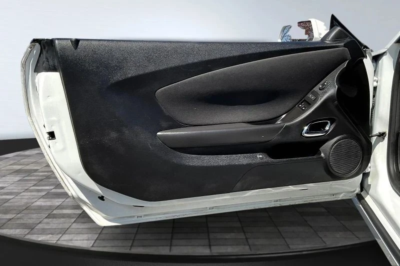 2015 Chevrolet Camaro 5th Gen - Image 9 of 12