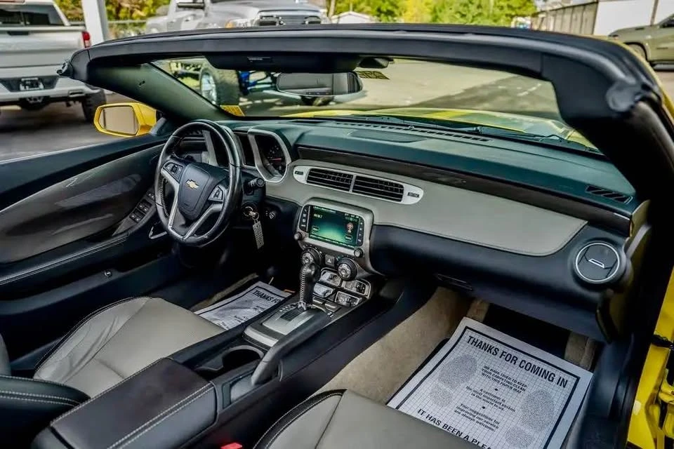 2015 Chevrolet Camaro 5th Gen - Image 14 of 20