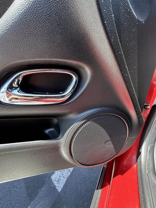 2015 Chevrolet Camaro 5th Gen - Image 10 of 16