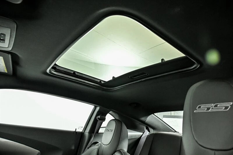 2015 Chevrolet Camaro SS 5th Gen - Image 17 of 30