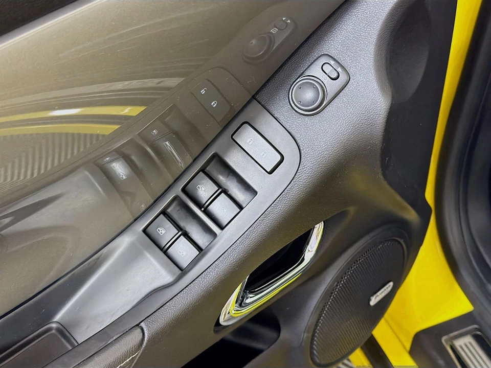 2015 Chevrolet Camaro SS 5th Gen - Image 29 of 31