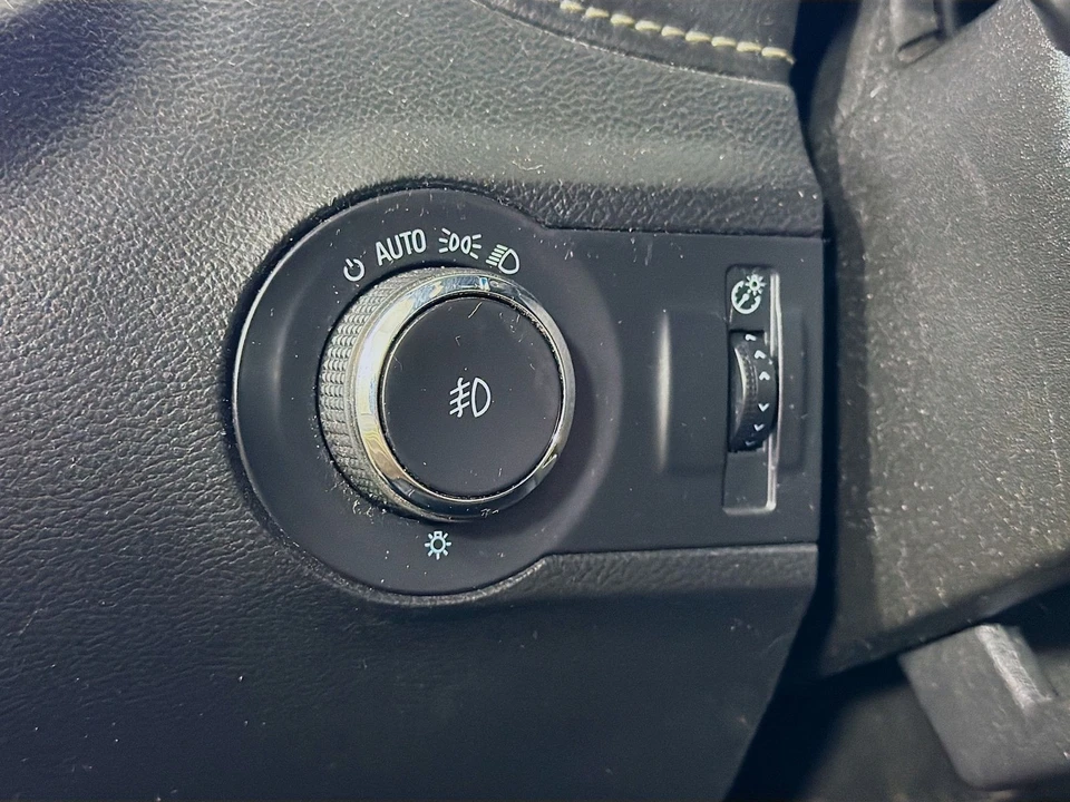 2015 Chevrolet Camaro SS 5th Gen - Image 20 of 31