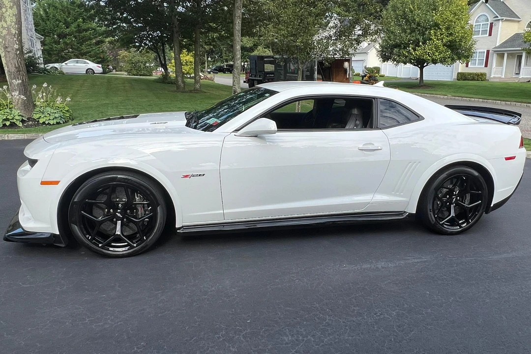 2015 Chevrolet Camaro Z/28 5th Gen - Image 3 of 31