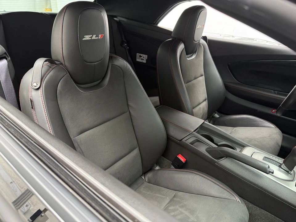 2015 Chevrolet Camaro ZL1 5th Gen - Image 7 of 31