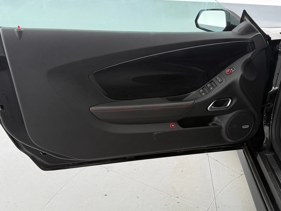 2015 Chevrolet Camaro ZL1 5th Gen - Image 8 of 31