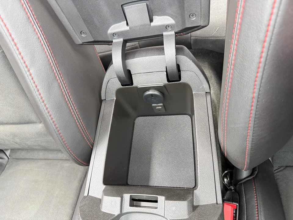 2015 Chevrolet Camaro ZL1 5th Gen - Image 16 of 31