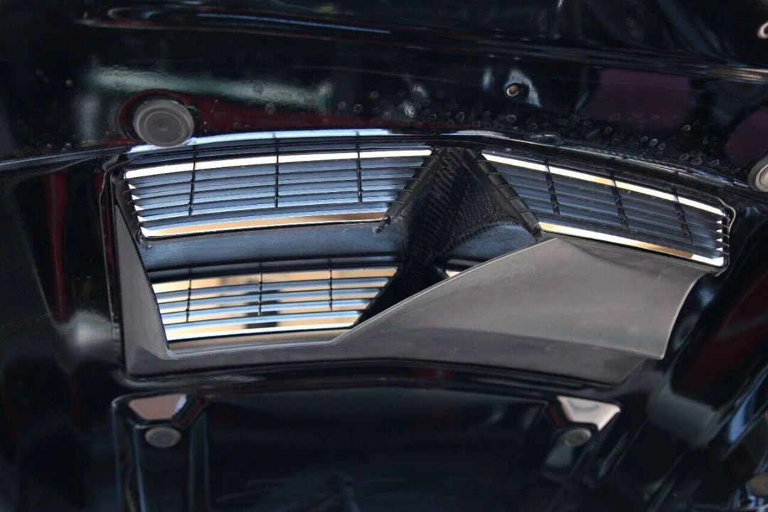 2015 Chevrolet Camaro ZL1 5th Gen - Image 24 of 31