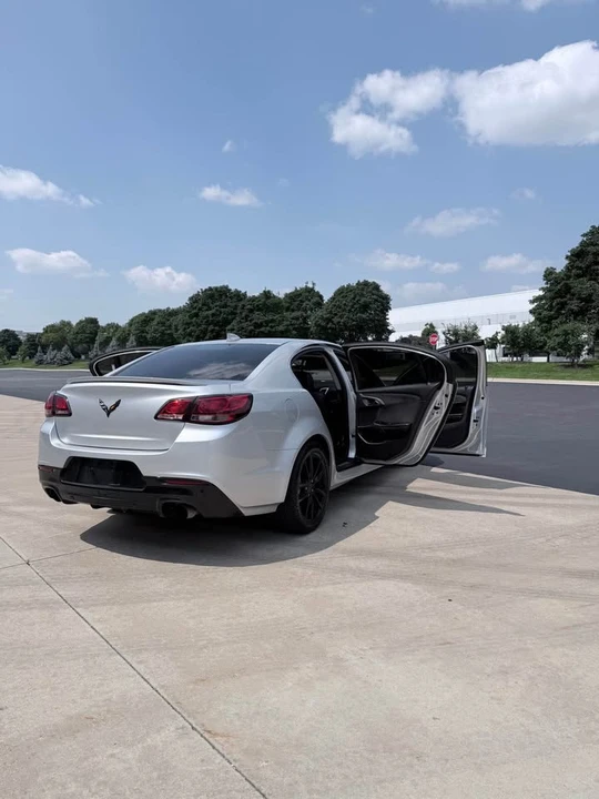 2015 Chevrolet SS - Image 8 of 11