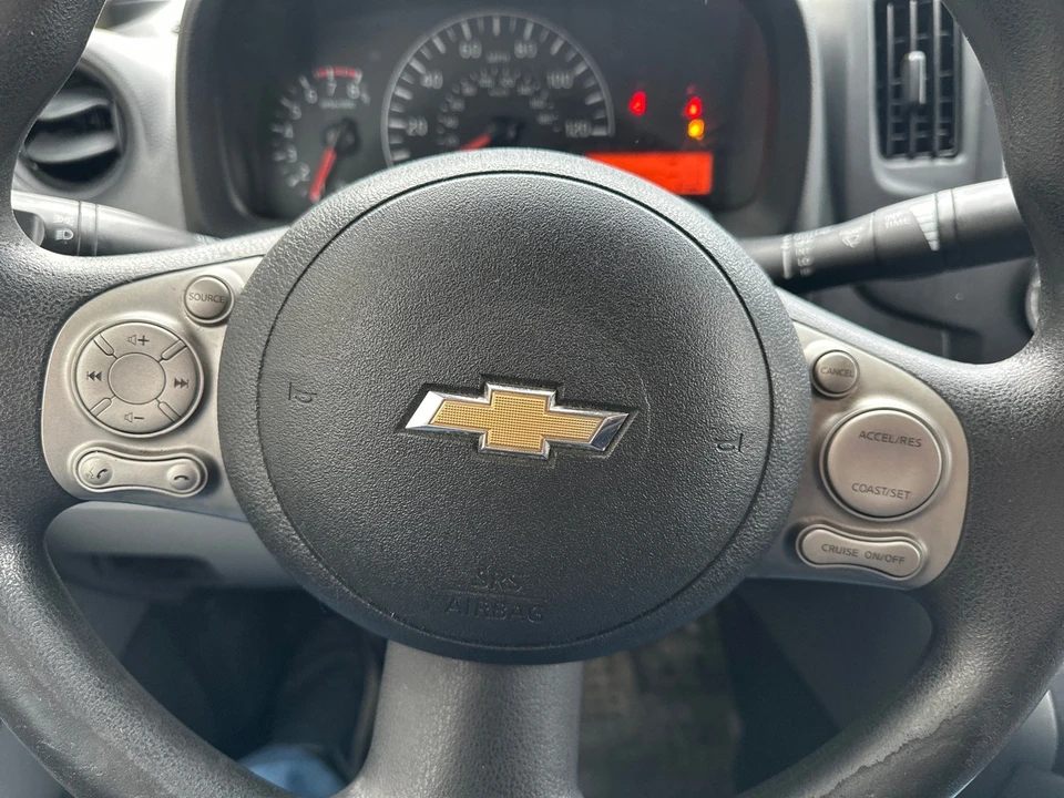2015 Chevrolet Express - Image 11 of 20