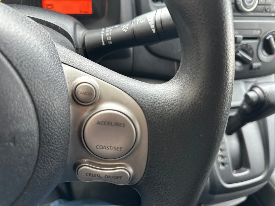 2015 Chevrolet Express - Image 18 of 20