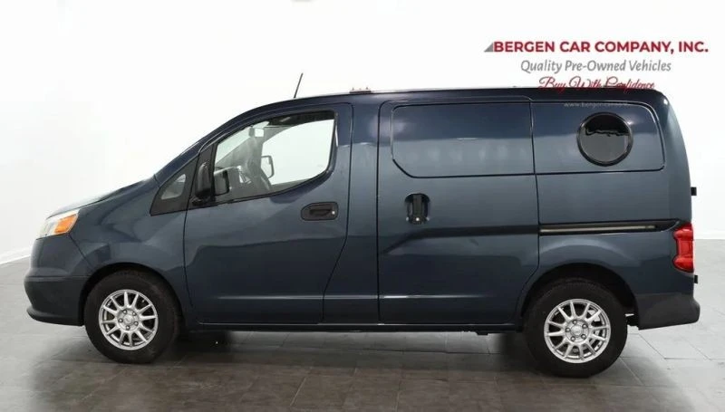 2015 Chevrolet Express - Image 5 of 12
