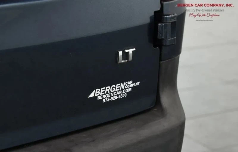 2015 Chevrolet Express - Image 11 of 12