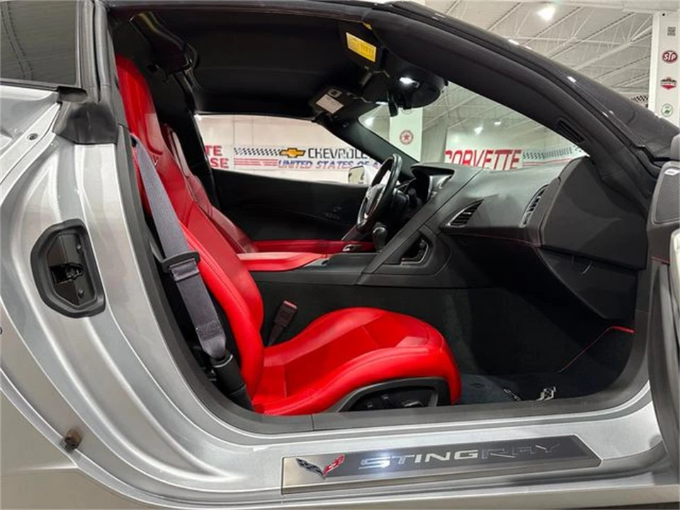 2015 Chevrolet Corvette C7 - Image 10 of 30