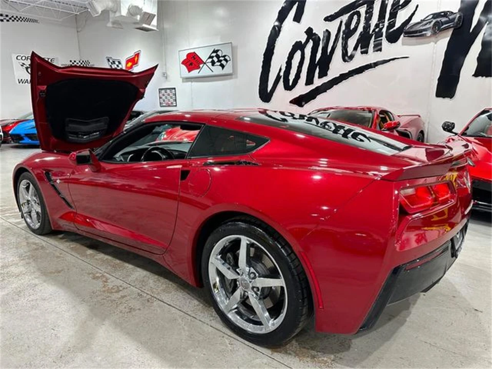 2015 Chevrolet Corvette - Image 25 of 30