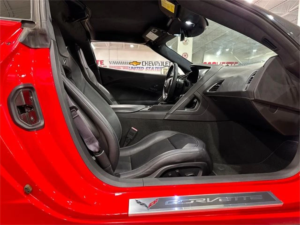 2015 Chevrolet Corvette C7 - Image 11 of 30
