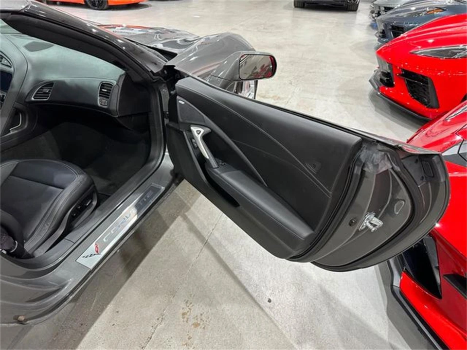 2015 Chevrolet Corvette C7 - Image 15 of 30