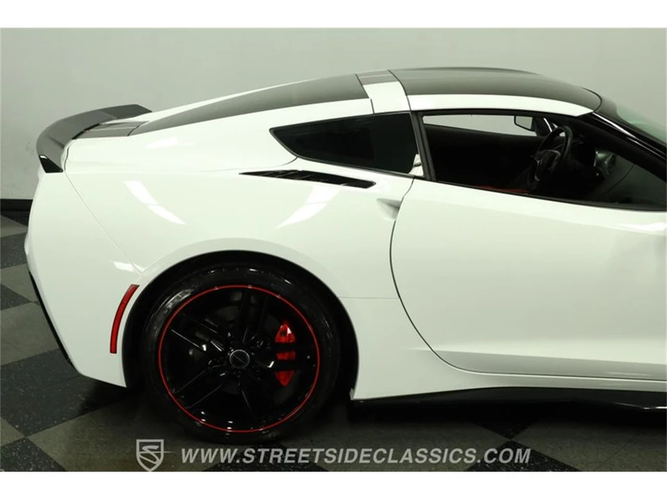 2015 Chevrolet Corvette C7 - Image 28 of 31