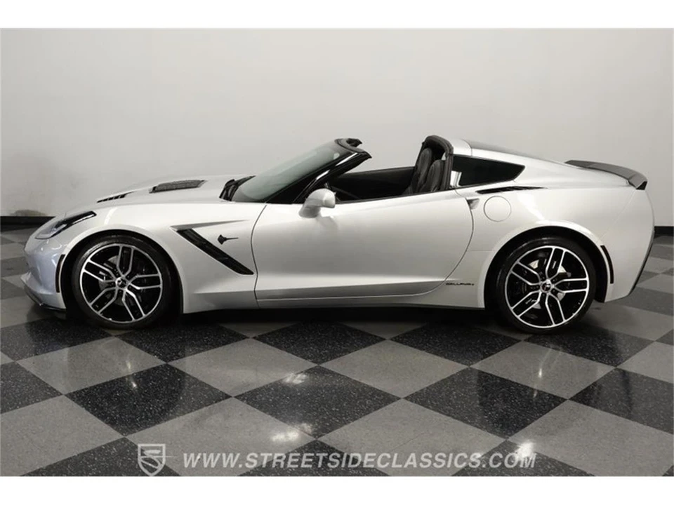 2015 Chevrolet Corvette C7 - Image 2 of 31