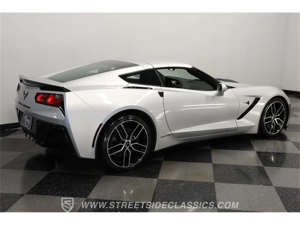 2015 Chevrolet Corvette C7 - Image 11 of 31