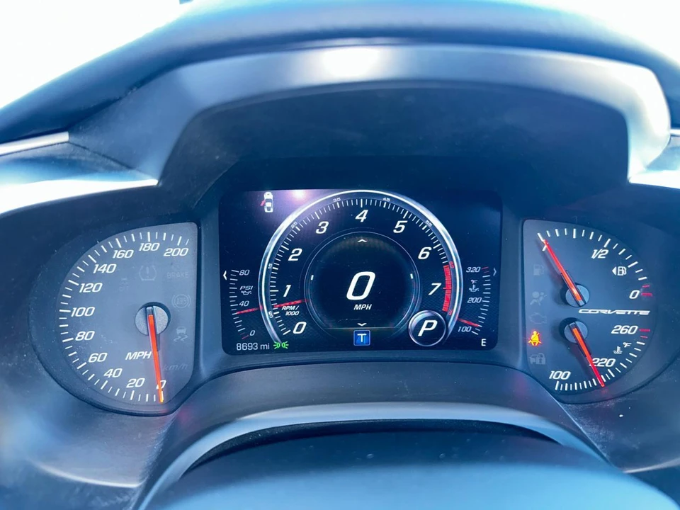 2015 Chevrolet Corvette C7 - Image 28 of 31