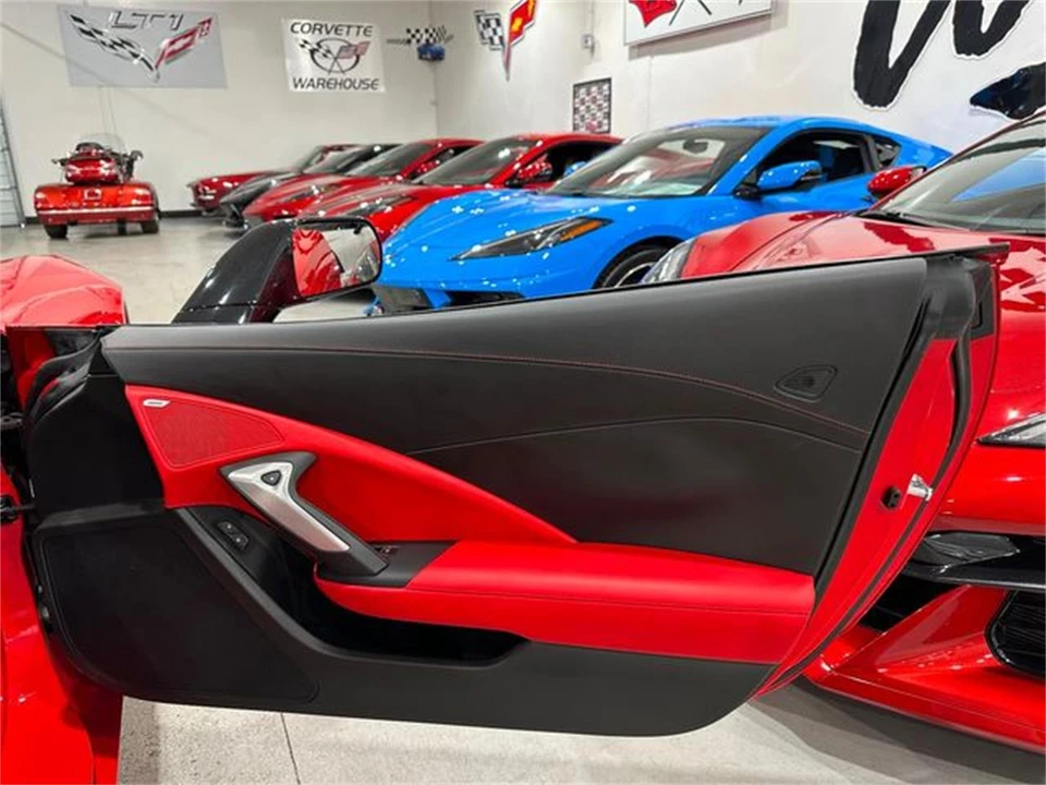 2015 Chevrolet Corvette C7 - Image 17 of 30