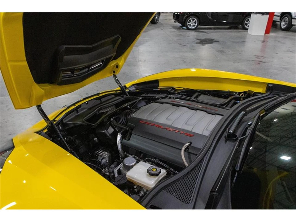 2015 Chevrolet Corvette C7 - Image 16 of 31