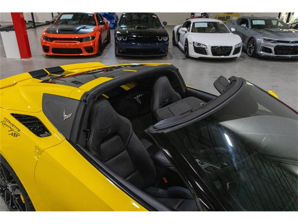 2015 Chevrolet Corvette C7 - Image 24 of 31