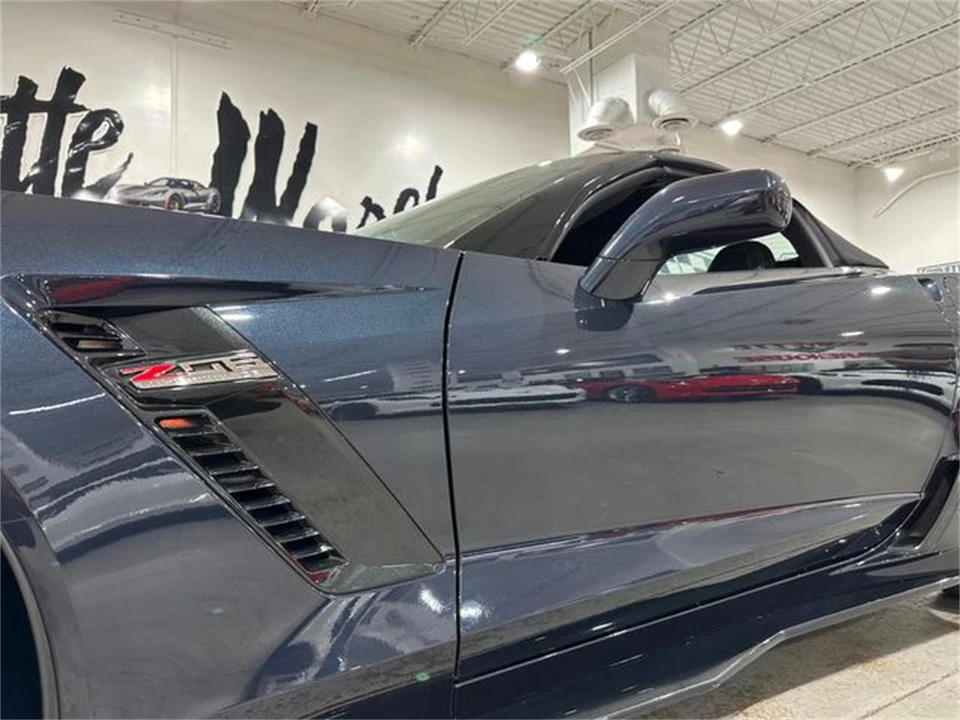 2015 Chevrolet Corvette C7 - Image 11 of 30