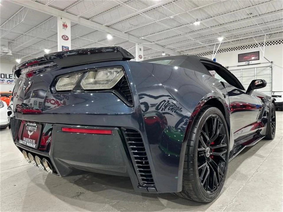 2015 Chevrolet Corvette C7 - Image 28 of 30