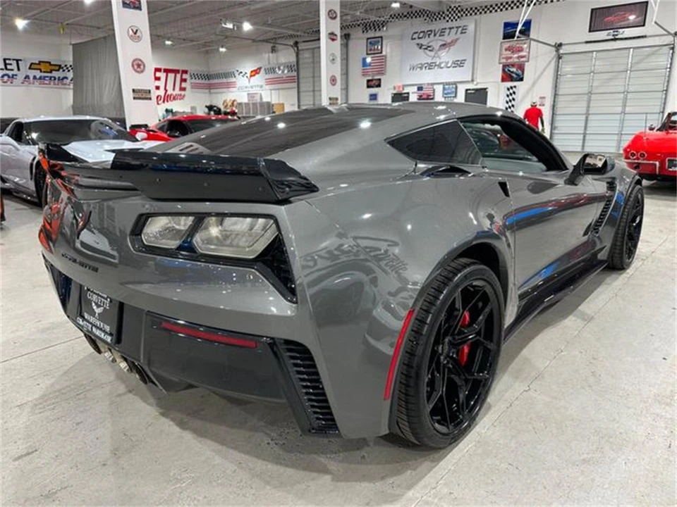 2015 Chevrolet Corvette C7 - Image 28 of 30