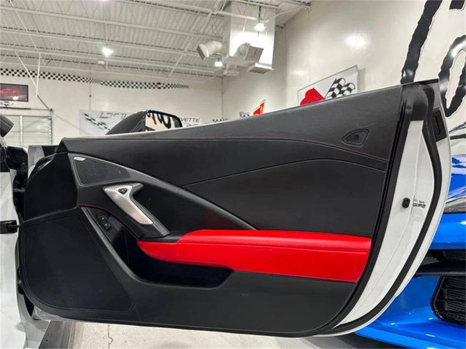 2015 Chevrolet Corvette C7 - Image 14 of 29