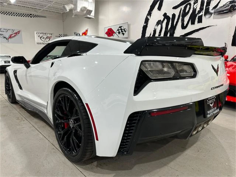 2015 Chevrolet Corvette C7 - Image 3 of 29