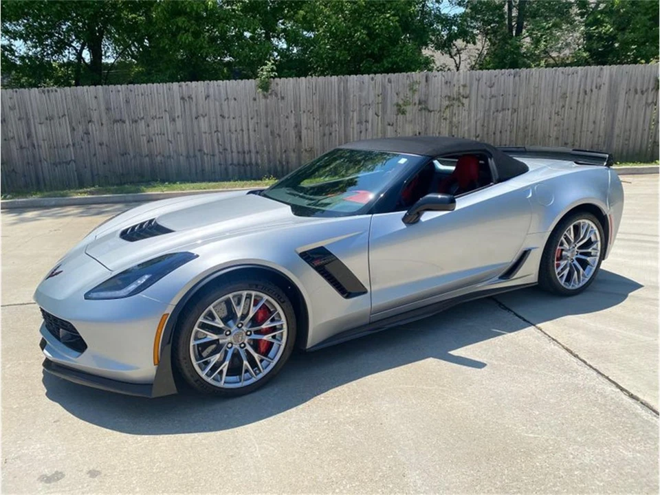 2015 Chevrolet Corvette C7 - Image 17 of 31