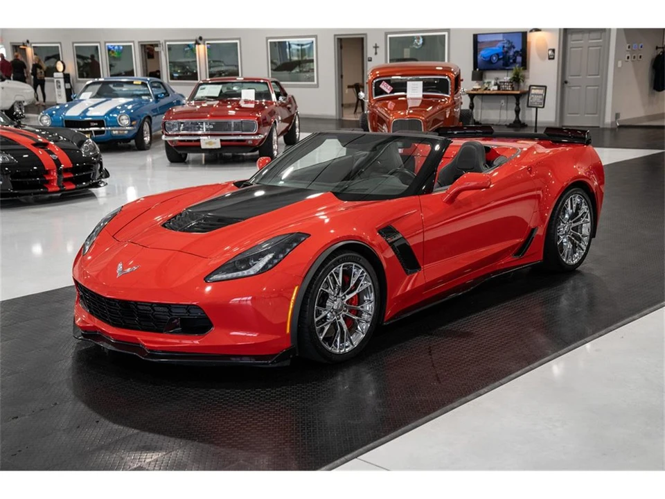 2015 Chevrolet Corvette C7 - Image 2 of 31