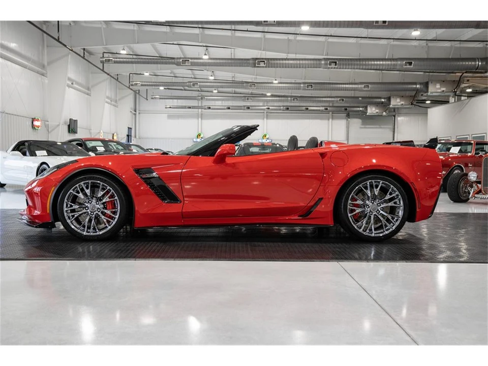 2015 Chevrolet Corvette C7 - Image 3 of 31