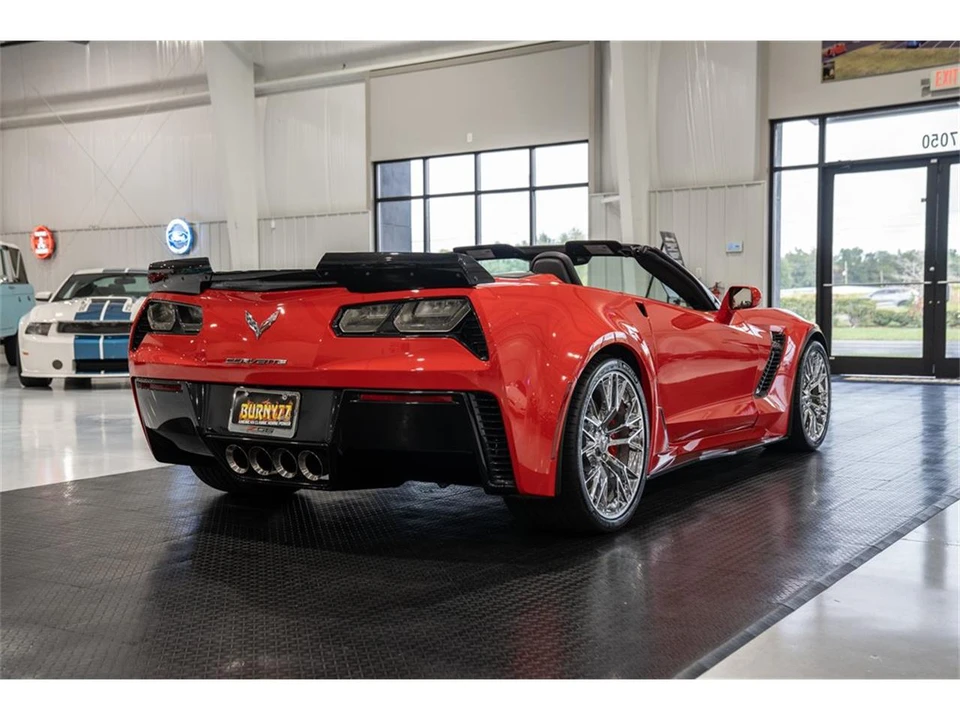 2015 Chevrolet Corvette C7 - Image 9 of 31