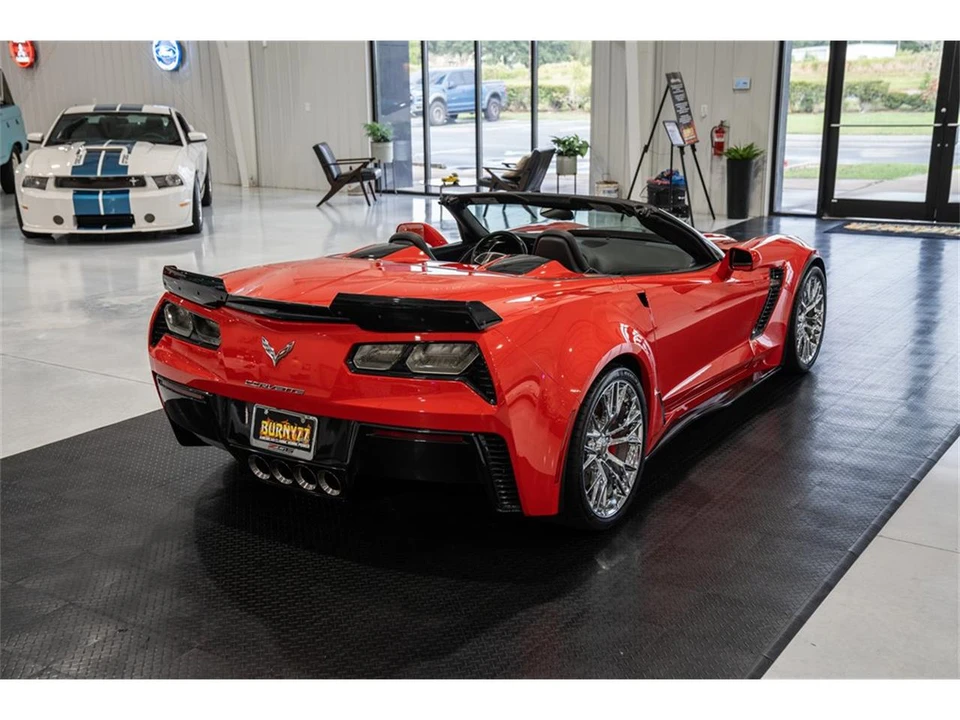 2015 Chevrolet Corvette C7 - Image 10 of 31