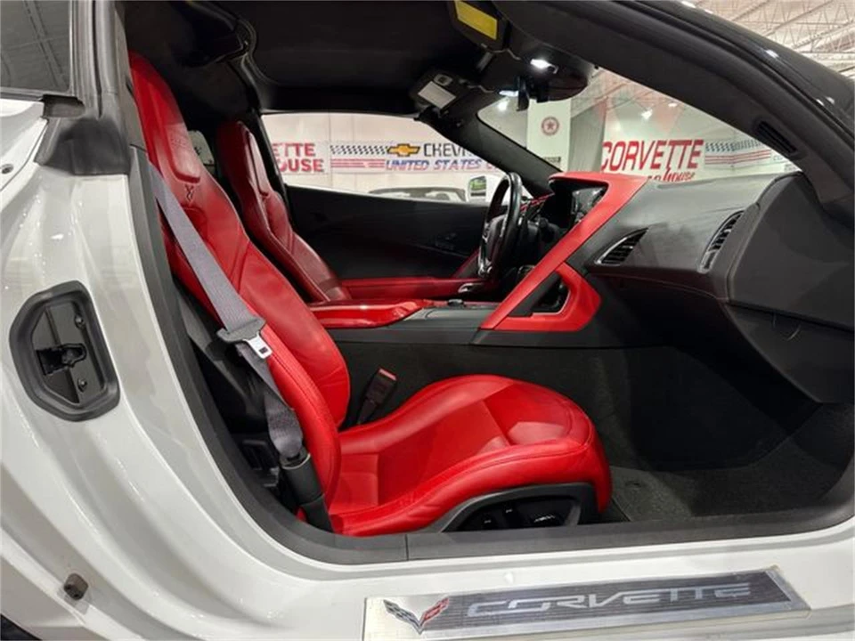 2015 Chevrolet Corvette C7 - Image 10 of 30