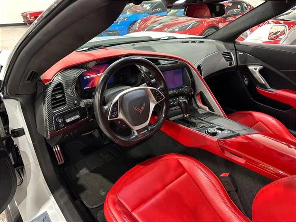 2015 Chevrolet Corvette C7 - Image 11 of 30