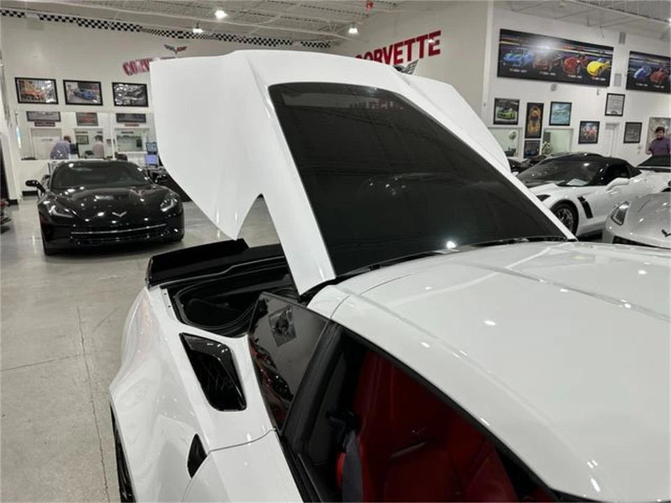 2015 Chevrolet Corvette C7 - Image 16 of 30