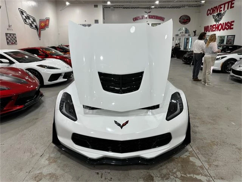 2015 Chevrolet Corvette C7 - Image 28 of 30