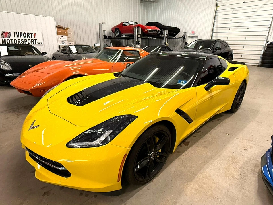 2015 Chevrolet Corvette C7 - Image 2 of 8