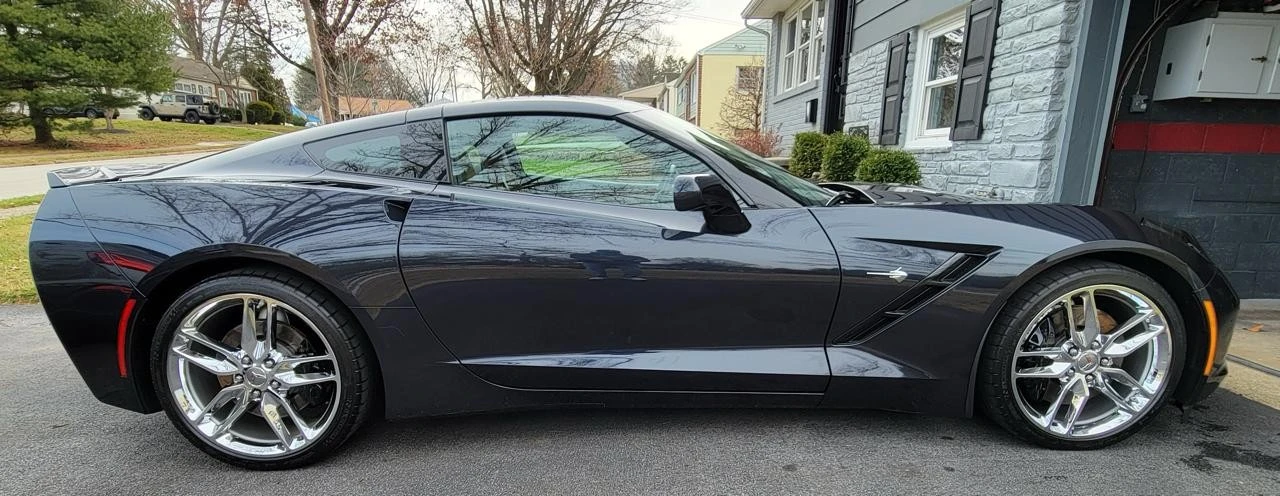 2015 Chevrolet Corvette C7 - Image 2 of 9