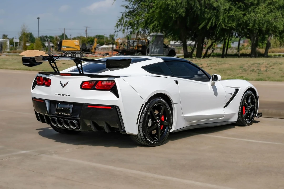 2015 Chevrolet Corvette C7 - Image 10 of 31