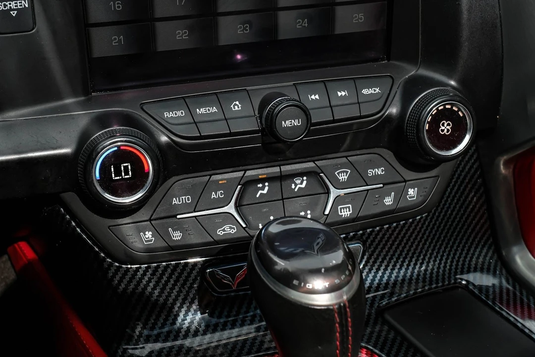 2015 Chevrolet Corvette C7 - Image 26 of 31
