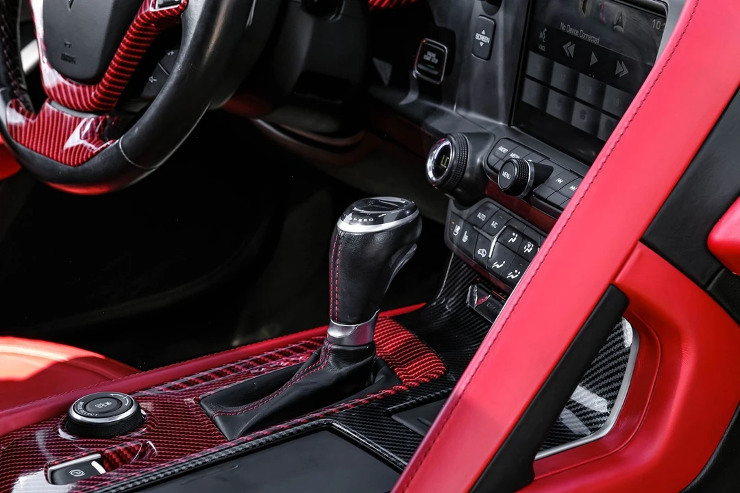 2015 Chevrolet Corvette C7 - Image 24 of 31