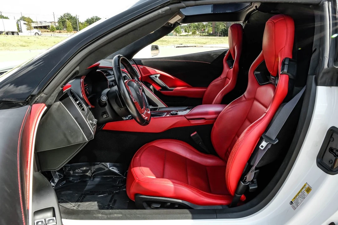 2015 Chevrolet Corvette C7 - Image 5 of 31