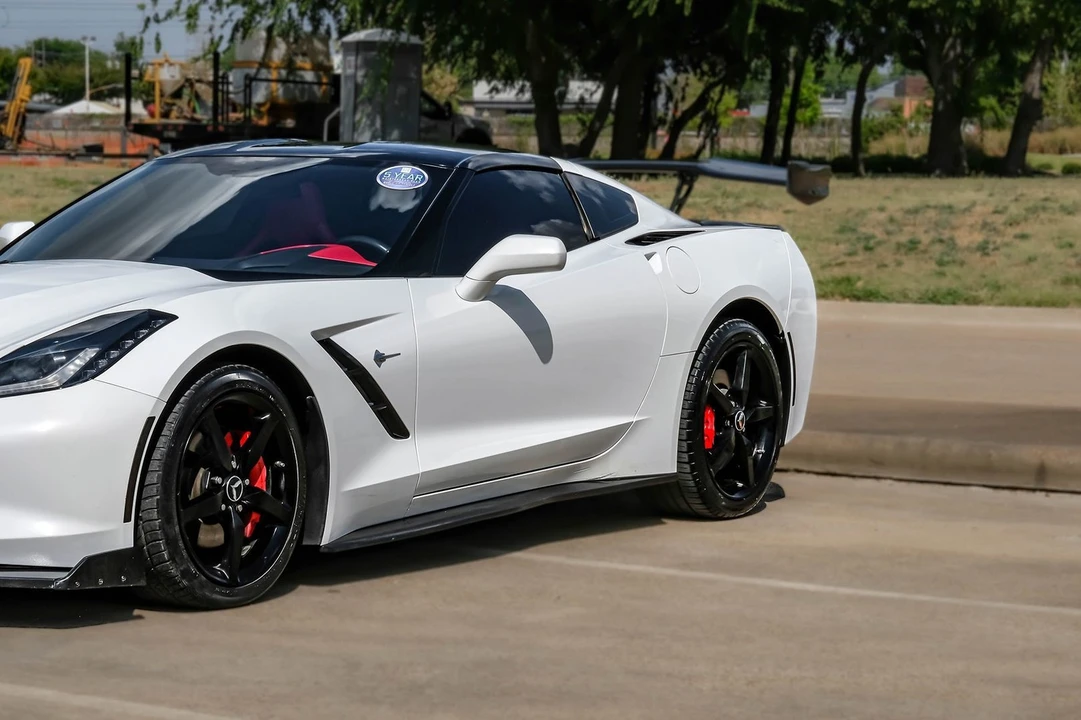 2015 Chevrolet Corvette C7 - Image 7 of 31