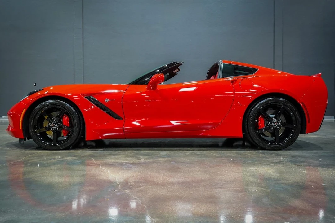 2015 Chevrolet Corvette C7 - Image 2 of 21